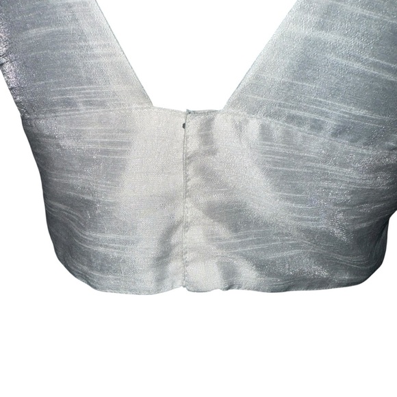 Silver & White Metallic Crop Top with Built-In Cups – Party/Bridal XS-S - Picture 6 of 11
